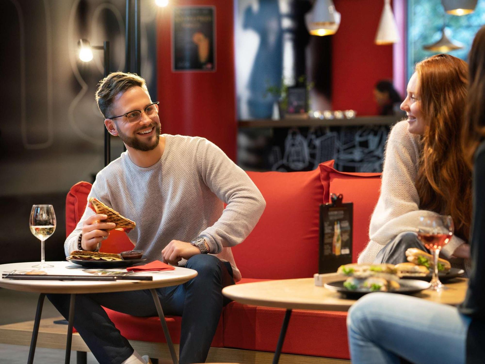 Отель Ibis Orange Centre Экстерьер фото